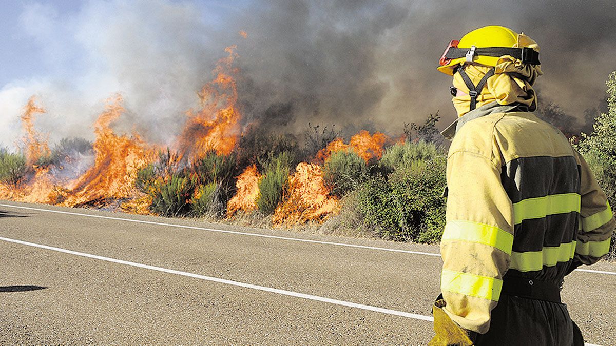 Declara nivel medio de incendios hasta el 19 de marzo. | MAURICIO PEÑA