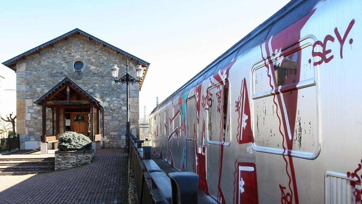 Imagen de la estación de trenes de Toral de los Vados.  | ICAL