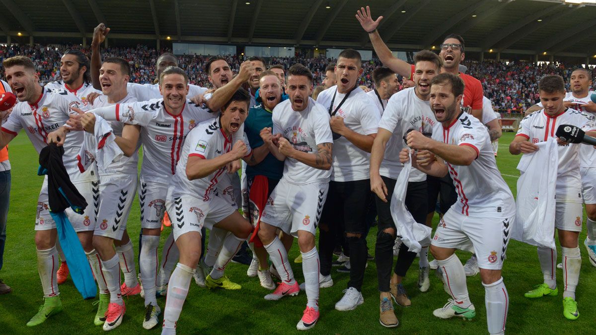 Sueldo jugadores cultural leonesa