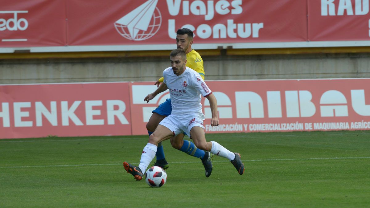 Zelu, durante un partido en el Reino esta temporada. | MAURICIO PEÑA