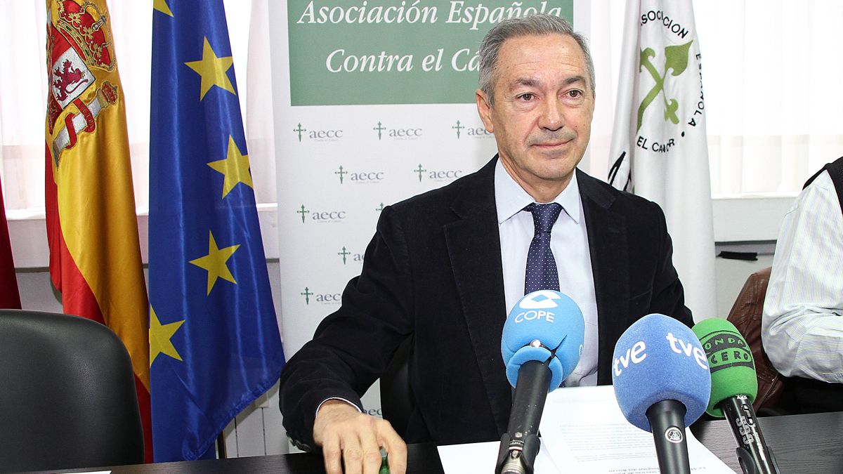 El todavía presidente de AECC León, Serafín de Abajo. | ICAL